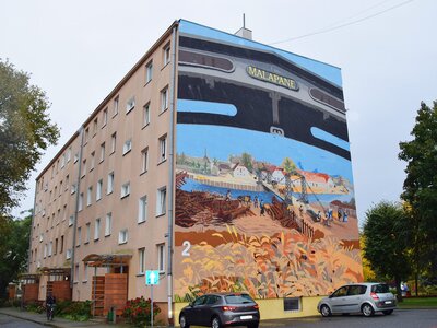 Piękny mural w Ozimku związany z historią miasta